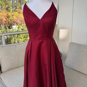 Elegant Burgundy Sleeveless Dress
